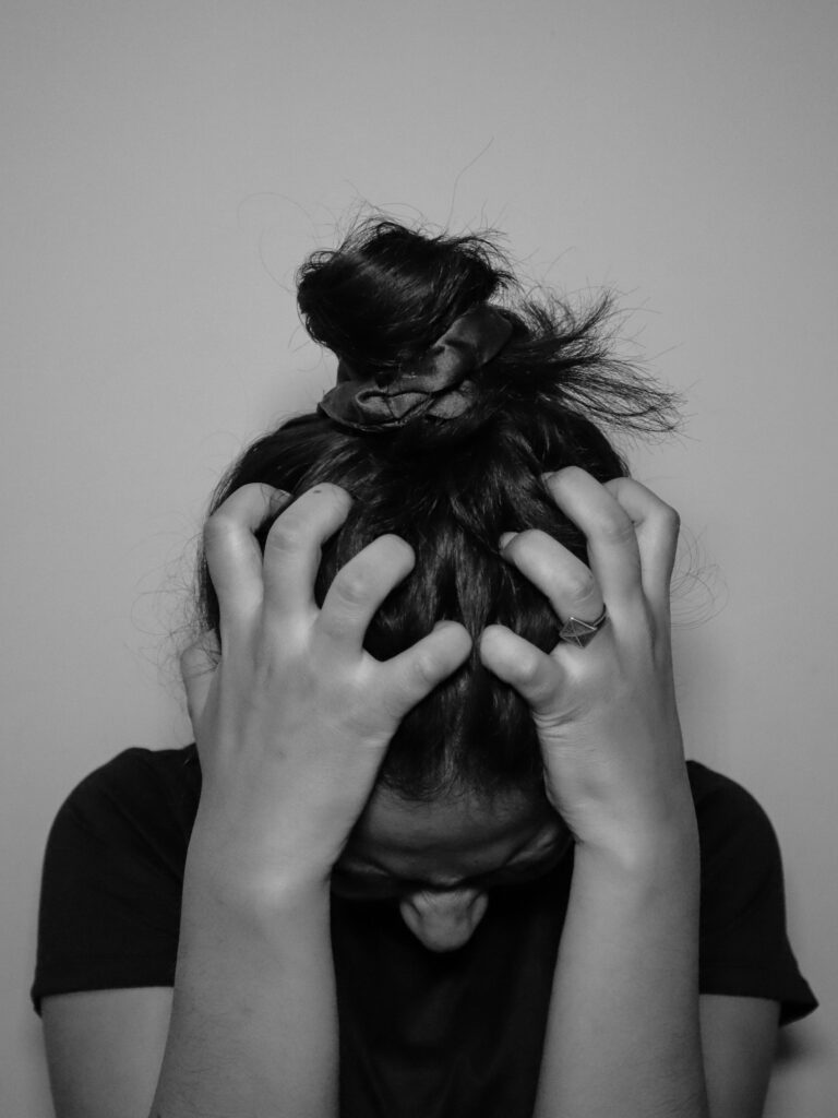 Traumas, TEPT, Trastorno por Estrés Post Traumático, regresiones, revivicción, hipnosis regresiva